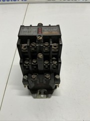 Allen Bradley 700-N800A1 Ser C AC Control Relay. AC-426