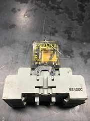 SQUARE D 120V RELAY RS4V20 W/ BASE 8501 #727K136