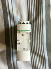 timing relay schneider electric RE8RA31B – 0.3-30s 24VAC