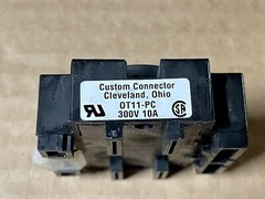 NEW Wilkerson Mighty Module FR1000 Relay w/base – Rated 115VAC, 2.4VA, 50/60HZ