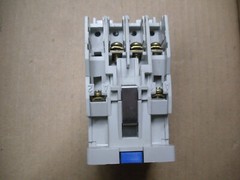 3 pole relay Cutler Hammer CE15BN3 120v coil 600v 10A 5HP@460v 2 available