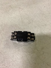 IDEC SH2B-05 Relay Socket 10A 300V New *