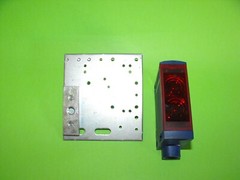 TELEMECANIQUE XUX1ARCNT16.PHOTOELECTRIC SENSOR+Mounting set.USED