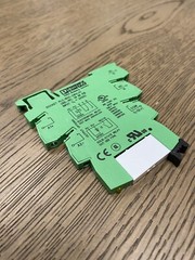 Phoenix Contact PLC-BSC-24DC/21 Realy Base w/ 2961105 Relay 1 Green / 2 Gray