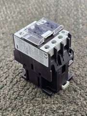 Dayton 6EAW2: IEC Magnetic Contactor, 1NO, 120V AC, 3 P, Non-Reversing, Screw