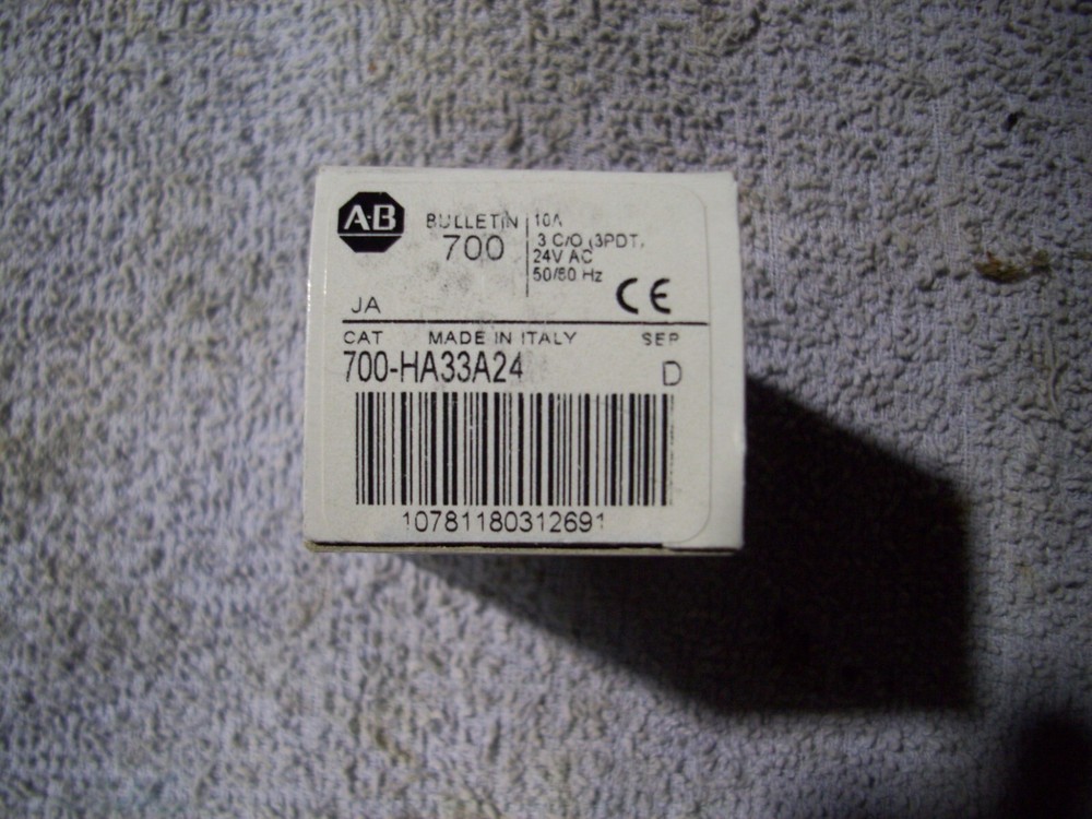Allen Bradley 700-HA33A24 SER. D Control Relay 10A 250VAC