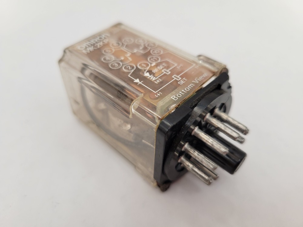 Omron MK2KP Intermediate Relay Plug-in Mount 5A 250VAC DPDT Coil 24VAC 11-Pin