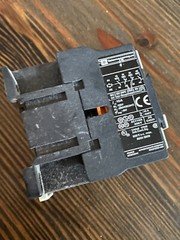 NEW CA2 DN22G6 Telemecanique Relay 120VAC 60Hz NOS