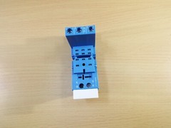 FINDER RELAY SOCKET 94.03 GENERAL PURPOSE 11PIN DINRAIL SCREW MOUNT 10A 300V