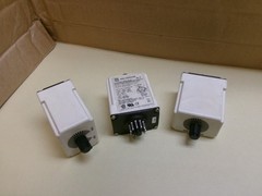 Square D Class 9050 Type JCK-22V20, Series B Off Delay Timing Relay, Lot of 3