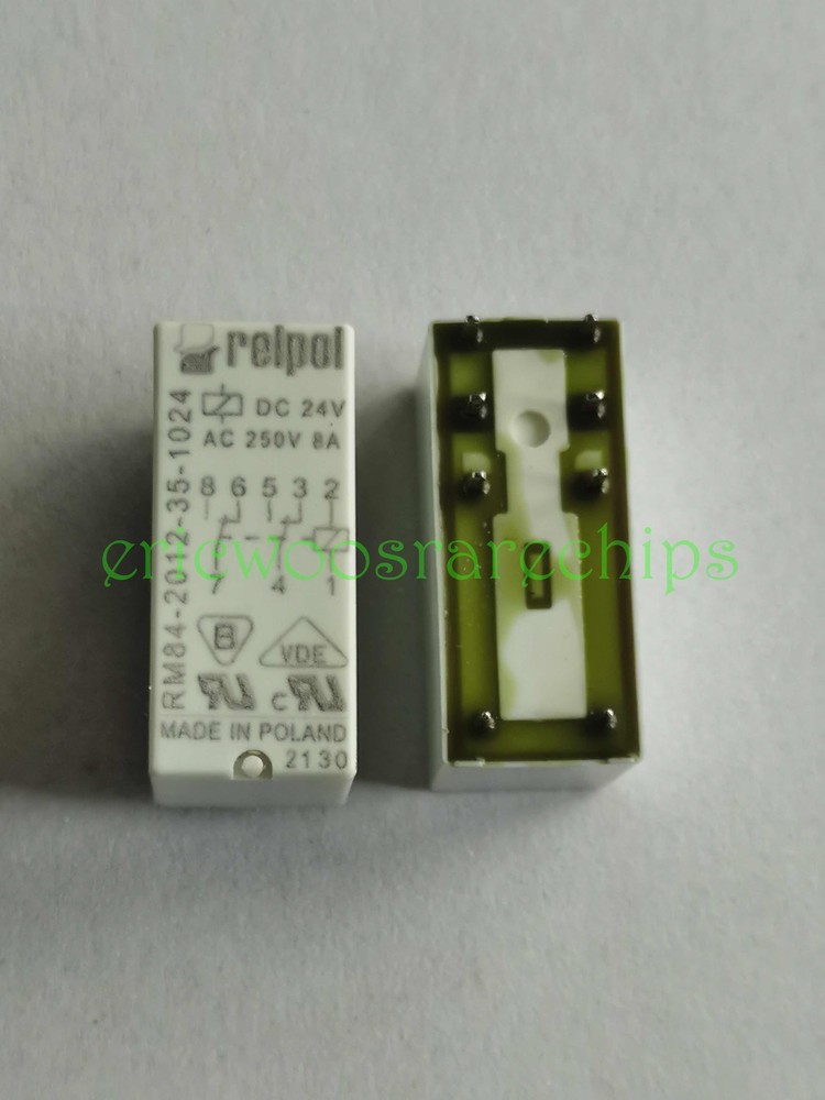 New RM84-2012-35-1024 Power Relay 8A 250VAC 8 Pins w/GZT80 Relay Socket x 1pc
