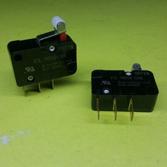 2Pcs YAMATAKE V3L-5604-D8K Micro Limit Switch 0.1A 125VAC