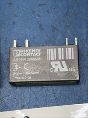 (2) Phoenix Contact 2966595 Solid State Relay 24VDC NNB Fast Shipping + Warranty