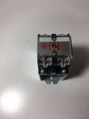 ALLEN BRADLEY TYPE PK DC RELAY 700DC-PK400Z24 SER. D