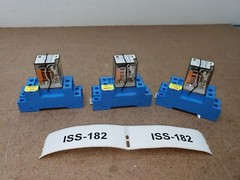 Finder 56.32.8.230.0000 Relay with Din Rail base 12a 230vac Excellent Pullouts
