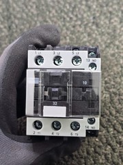 Dayton 6EAW2: IEC Magnetic Contactor, 1NO, 120V AC, 3 P, Non-Reversing, Screw