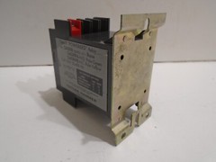 CUTLER HAMMER D40RB SERIES A2 TYPE R POWEREED RELAY 120V COIL