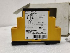 SELECTRON MFTIQ13S MULTI FUNCTION TIME DELAY RELAY