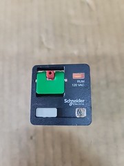 Square D (Schneider Electric) RUMF32F7 Zelio General Purpose Relay SEE PICS