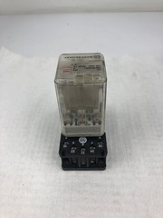 Allen Bradley 700-HA33A1 Relay Series A with 700-HN 101 Base Series B