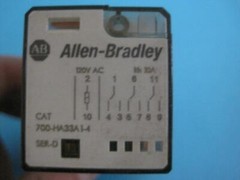 ALLEN BRADLEY 700-HA33A1-1-4 SER D RELAY 120VAC WITH 700-HN101 SER C SOCKET BASE