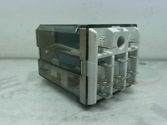 Allen Bradley 700-HB33Z24 Relay 277V AC Max10 AMP NEW