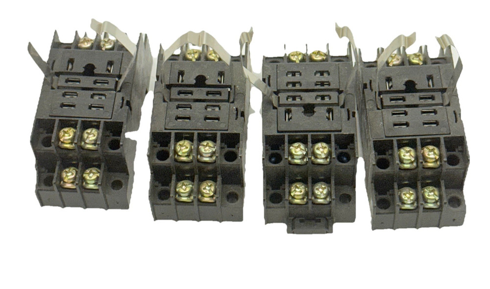 (LOT OF 4) ALLEN BRADLEY RELAY MOUNTING BASE 700-HN116