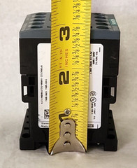 Siemens Sirius 3RH2122-1AK60 Contactor Relay 10A 240V AC