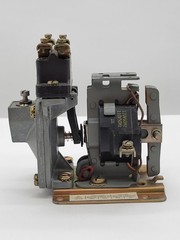Square D 9050 A010D Pneumatic Timing Relay 600V Series A 120/110V Coil