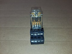 Allen Bradley 700-HC24A1 SER. A Relay 700-HN 103 SER. B Base Fast Shipping