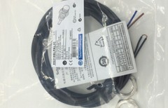 XS218BLPAL2 Telemecanique proximity switch New #YY0