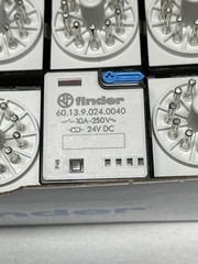 10 Pieces / Finder / General Purpose Relay / Type: 60.13.9.024.0040