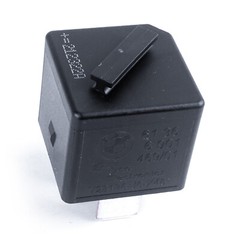 1Pce V23136-J6-X48 61366901469/01 TE Automotive Relay 12V 4Pins
