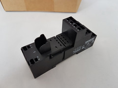 Siemens 1 pack = 10 piece socket LZS:PT7874P BNIB