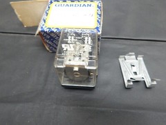 UNI-GUARD GARDIAN 1225-2C-24D RELAY 24VDC 300Ohm 10A DPDT A410-361588-00