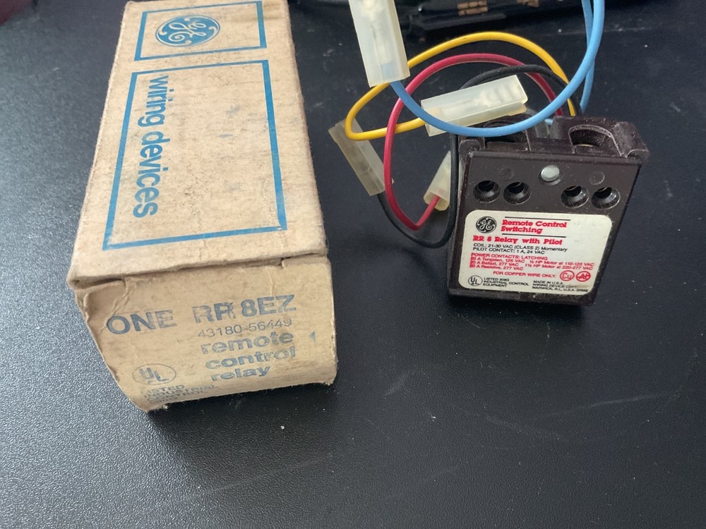 GE Remote Control Relay RR 8EZ 43180-56449 w/pilot NOS (327)