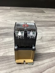 Allen Bradley 700-P400A1 110 VAC Relay 700P400A1 Ser E #146D102PR5