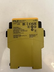 Pilz PNOZ X2.8P 24-240VAC/DC 3N/O 1N/C Safety Relay, 24-240Vac/Dc, 4,5 VA, 2,0W