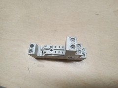 Allen-Bradley 700-HN222 Series B 300V Socket
