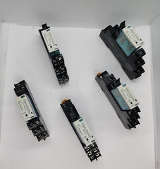 Lot of 5 – ALLEN BRADLEY 700-HN122 RELAY SOCKET WIT 700-HK32Z24 RELAY [1WS3-6]