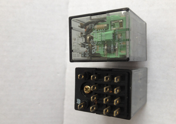 5PC HH54PW-L 24VDC 3A 14 feet 24V Relay