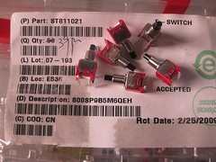 1x 800SP9B5M6QEH Pushbutton Switches 3A 120VAC or 28VDC Off-(On) Hardware
