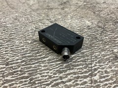 Senstronic A126306Q260422 Proximity Sensor S43/16 10-55 VDC
