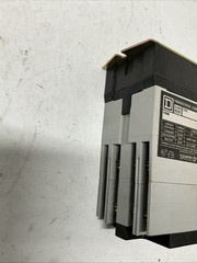 Square D 8501 XO44 Industrial Control Relay Series A. AA-378