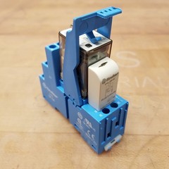 Finder 55.34.9.024.0040 Relay, 7A, 250V, 24VDC, w/ Finder 94.04 Base – USED