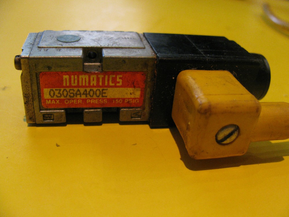 Numatics Solenoid Coil Regulator Valve 030SA400E W & Power cable.