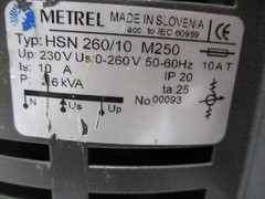 METREL HSN 260/10 M250 Autotransformator 230V 0-260V 50-60Hz 10A IP20