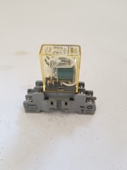 IDEC Relay, RY2S-U with Relay Socket, SY2S-05