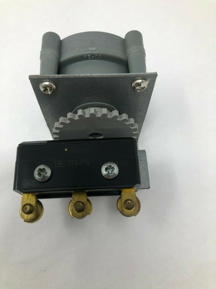 Enviro-Tec M21257-065 480V 25A Pneumatic & Electric Switch