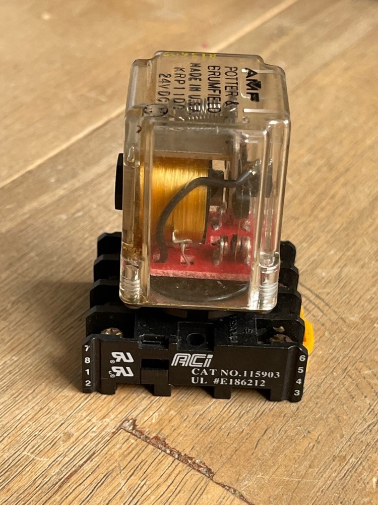 AMF POTTER & BRUMFIELD KRP11DG RELAY 24VDC 8 PIN WITH ACI 115903 SOCKET BASE